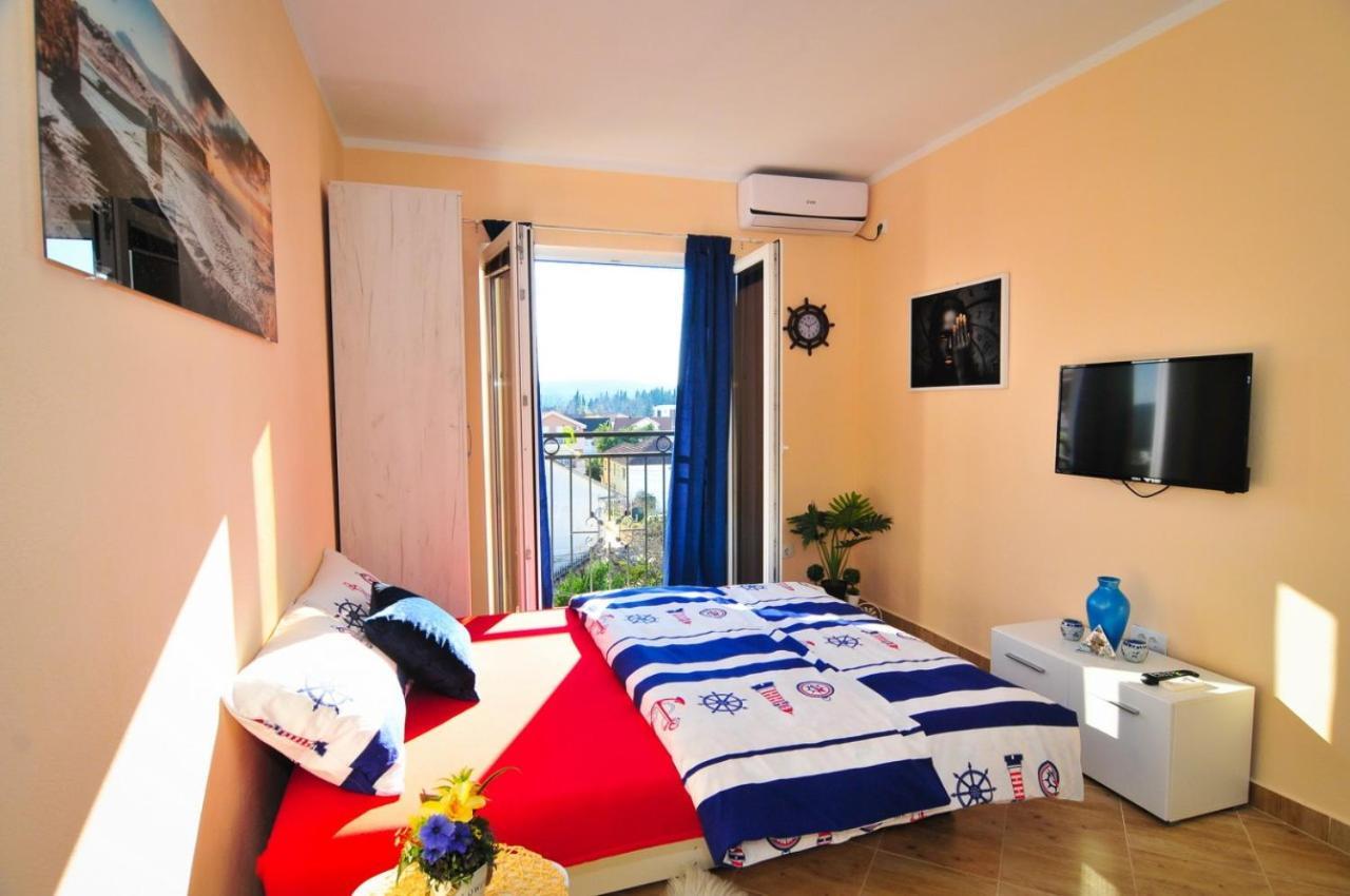 Apartments M&T Tivat Eksteriør bilde