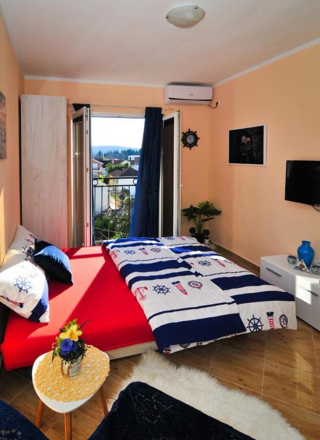 Apartments M&T Tivat Eksteriør bilde